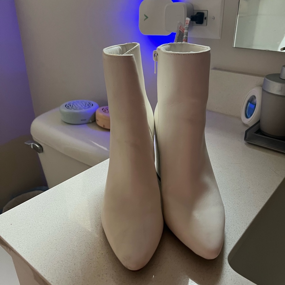 Elegant White Ankle Boots